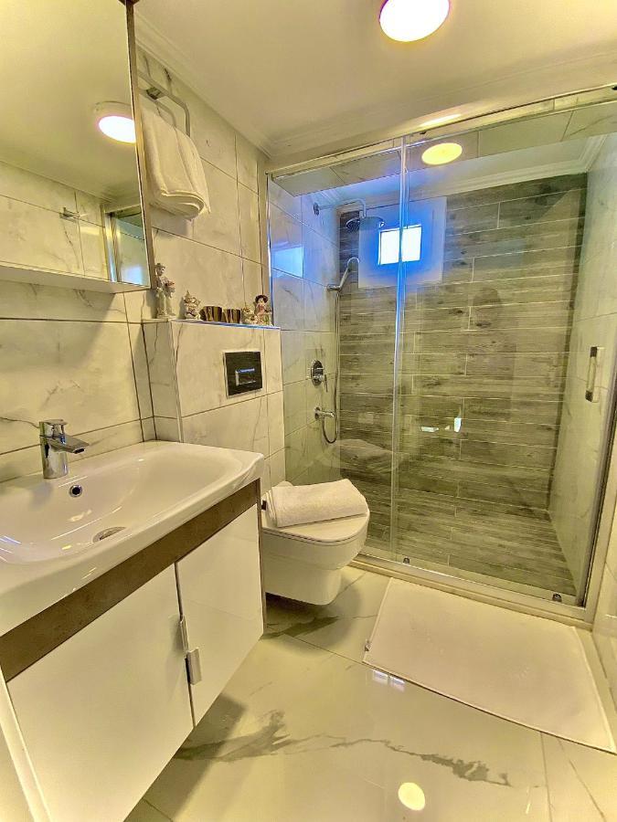 Port Mansion Apartment Marmaris Bagian luar foto
